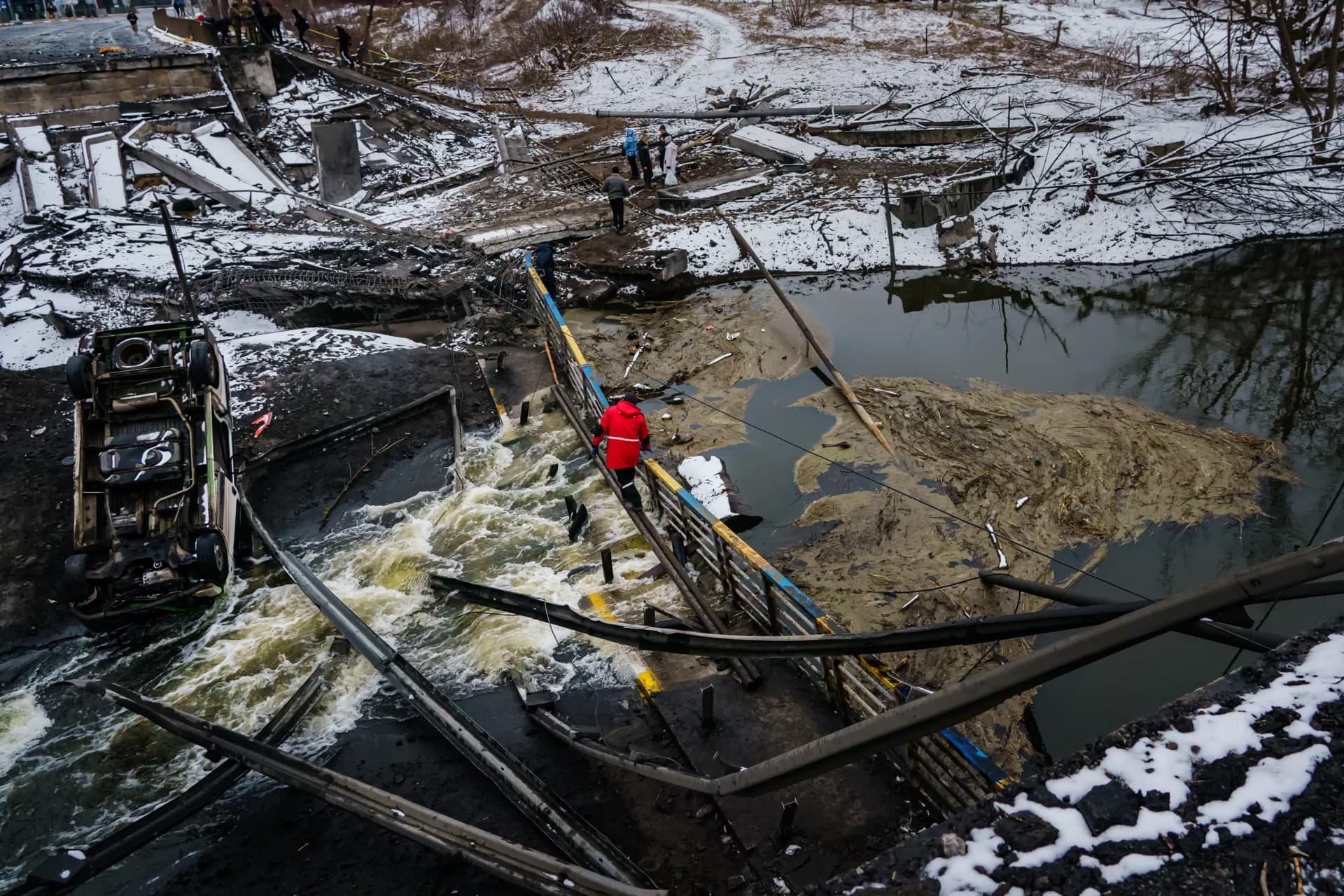 Trying to flee the besieged city of Irpin